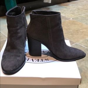 Grey Steve Madden booties. Worn twice